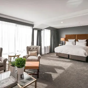 Montreal 5* Christchurch